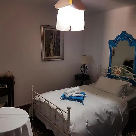 Mignon Hotell *